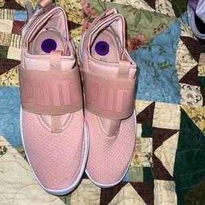 BRAND NEW Puma sneakers